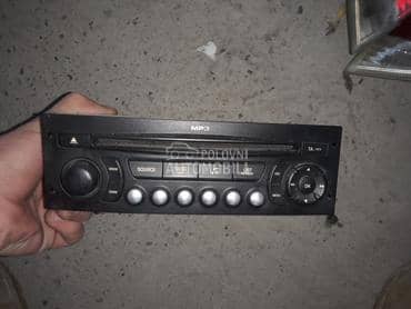 radio CD MP3 za Peugeot 207