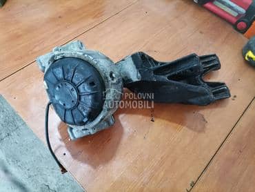 nosač motora za Audi A4 od 2008. do 2013. god.