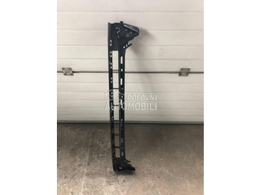 Centralna resetka ispod maske za Audi A6