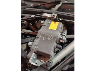 Makaze haube za BMW 518, 520, 525 ... od 2010. do 2012. god.