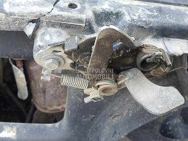 brava haube za Peugeot 206 od 1999. do 2010. god.