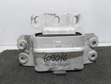 NOSAC MOTORA za Volkswagen Caddy