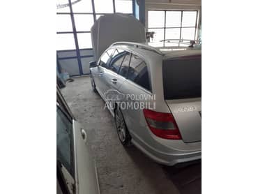 Mercedes Benz C Klasa -  kompletan auto u delovima