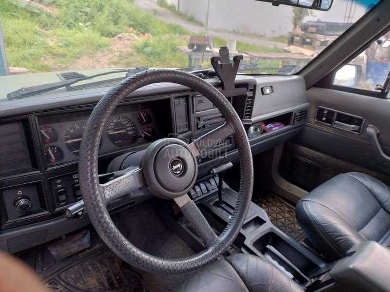 Jeep Cherokee 4,0i