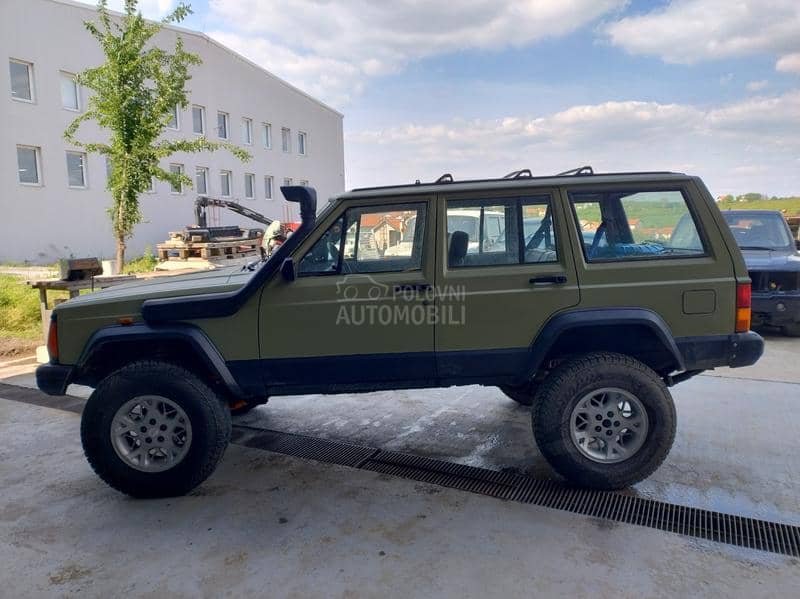 Jeep Cherokee 4,0i