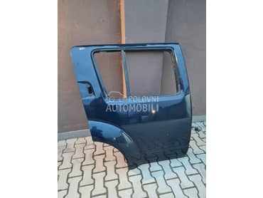 vrata zadnja desna R51 za Nissan Pathfinder od 2005. do 2012. god.