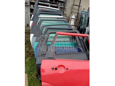 Zadnja desna vrata za Ford Focus od 1998. do 2004. god.