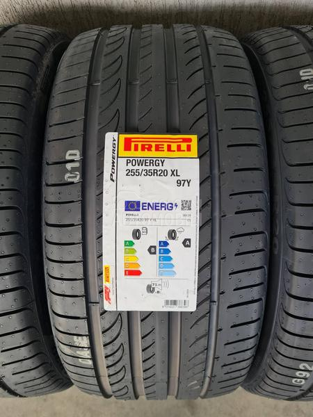 Pirelli 255/35 R20 Letnja
