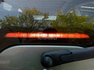 Treće stop svetlo za Mercedes Benz A 140, A 150, A 160 ... od 2004. do 2012. god.