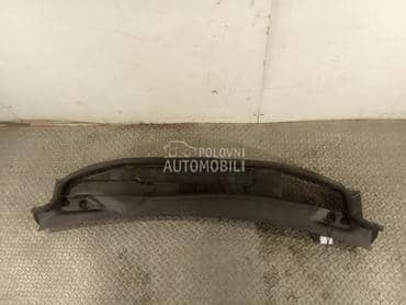 A klasa plastika ispod šoferke za Mercedes Benz A 140, A 150, A 160 ... od 2004. do 2012. god.