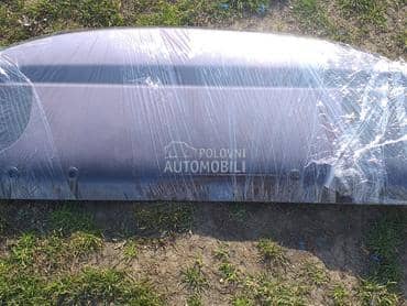 Zadnja polica sa zvučnicima za BMW 323