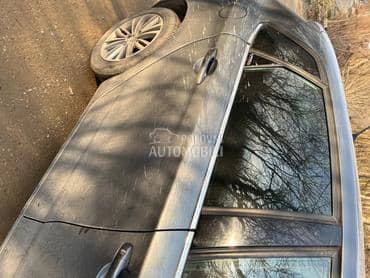 zadnja desna vrata za Citroen C4 od 2010. do 2015. god.