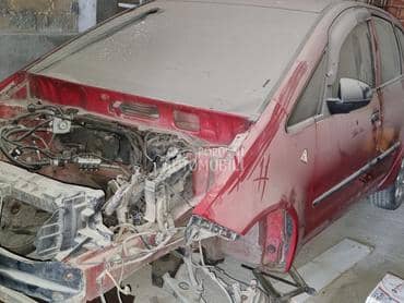 Mitsubishi Colt -  kompletan auto u delovima