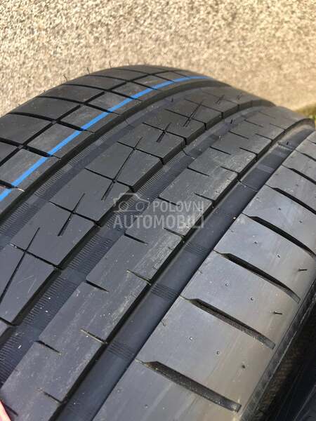 Vredestein 275/30 R20 Letnja