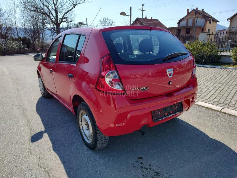 Dacia Sandero 1.5dci 2004. god. -  kompletan auto u delovima