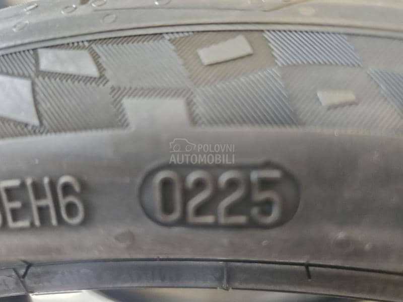Continental 235/35 R19 Letnja