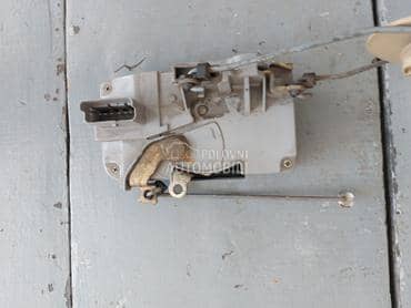 Brava prednja desna unutrasnja za Peugeot 406