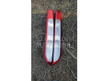 Stop svetla hecbek za Ford Focus od 2007. do 2011. god.