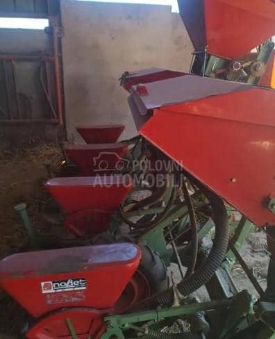 Nodet Pneumassem 4 reda sa koševima