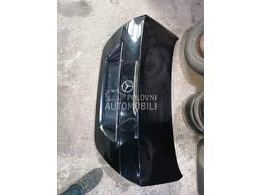 gepek vrata za Mercedes Benz E 300 od 2005. do 2009. god.