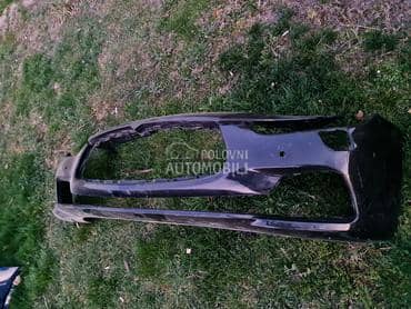 branik za Maserati Ghibli od 2013. do 2017. god.