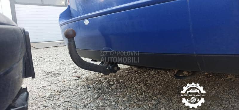 Volkswagen Bora V5 -  kompletan auto u delovima