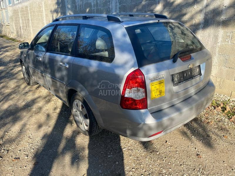Chevrolet Lacetti -  kompletan auto u delovima