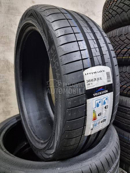 Vredestein 275/35 R20 Letnja