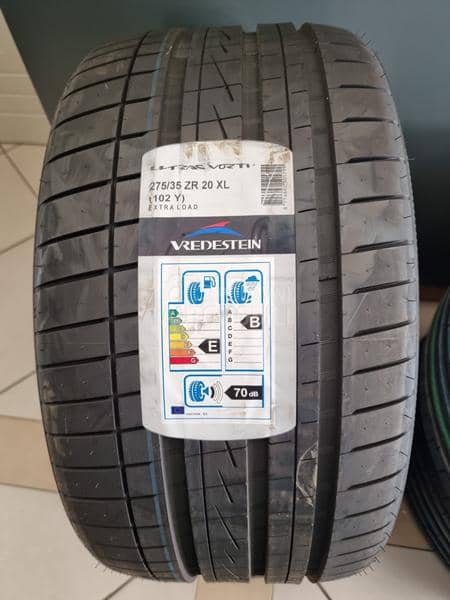 Vredestein 275/35 R20 Letnja