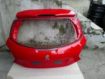 Gepek vrata, narandzasta, za Peugeot 208 od 2012. do 2020. god.
