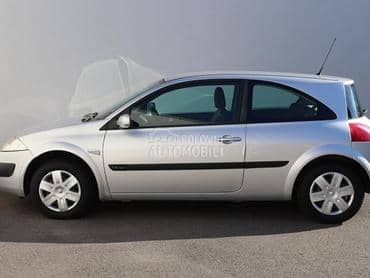 Stakla za Renault Megane od 2002. do 2009. god.