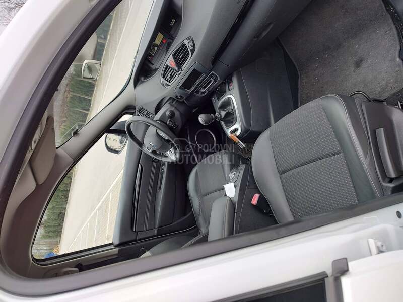 Delovi za Renault Scenic 1.6dci 2014. god.