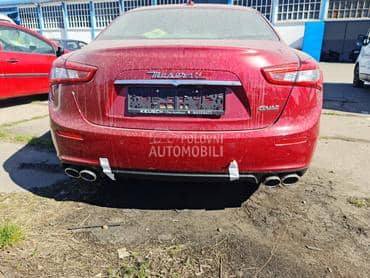branik za Maserati Ghibli od 2013. do 2017. god.