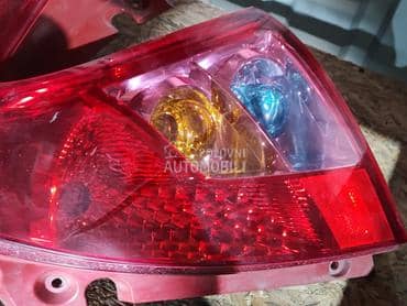 Stop svetlo za Suzuki Swift od 2005. do 2011. god.