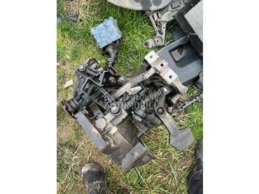 Menajč sa 5 i 6 Brzina za Volkswagen Caddy od 2004. do 2010. god.