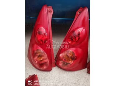 stop svetla za Peugeot 107