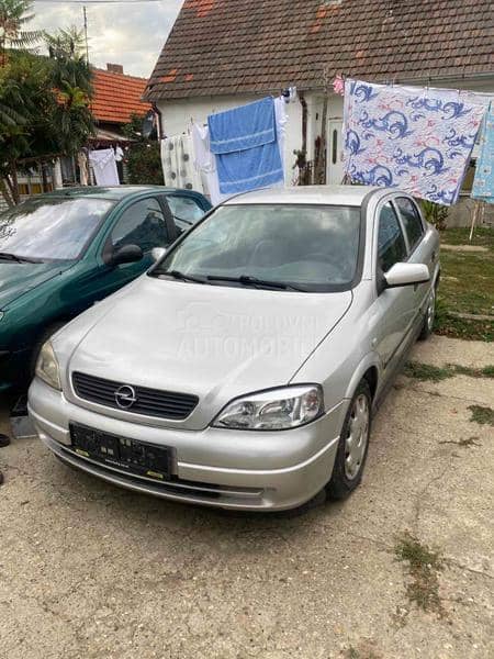 Delovi za Opel Astra G