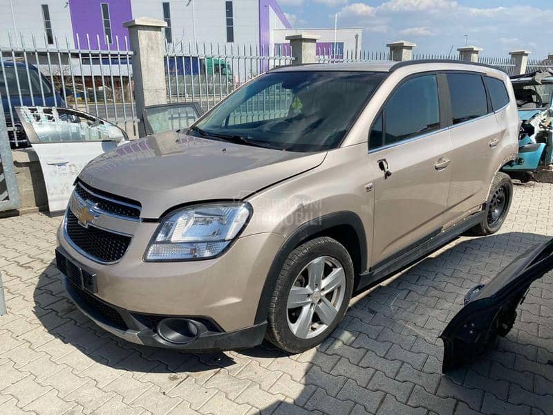 Chevrolet Orlando -  kompletan auto u delovima