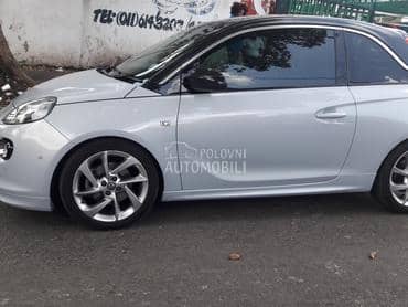 Delovi za Opel Adam