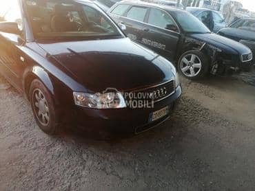 Audi A4 2003. god. -  kompletan auto u delovima