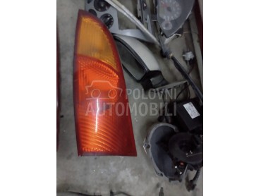 Desna stop lampa za Ford Focus od 1998. do 2004. god.