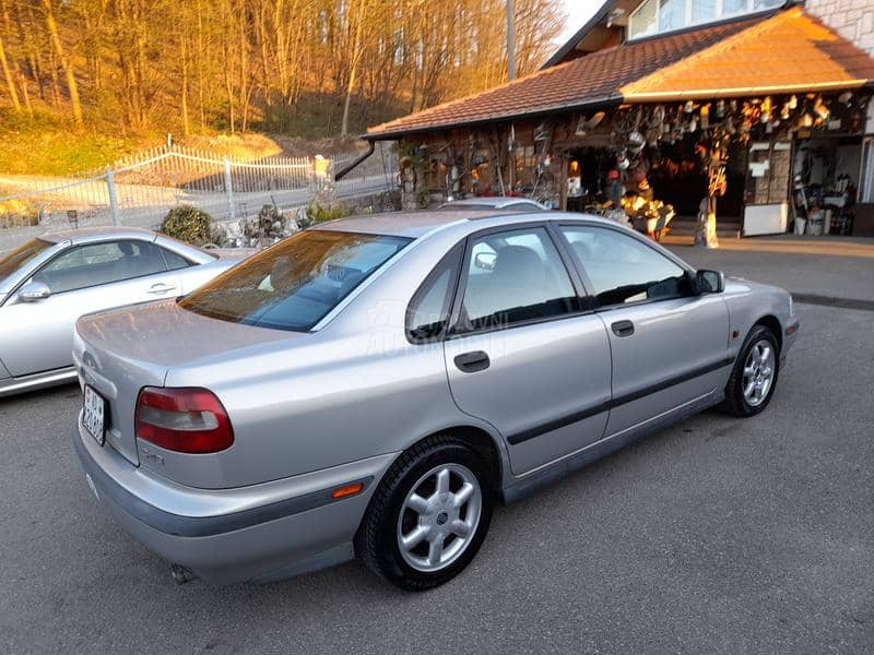 Volvo S40 1.8b