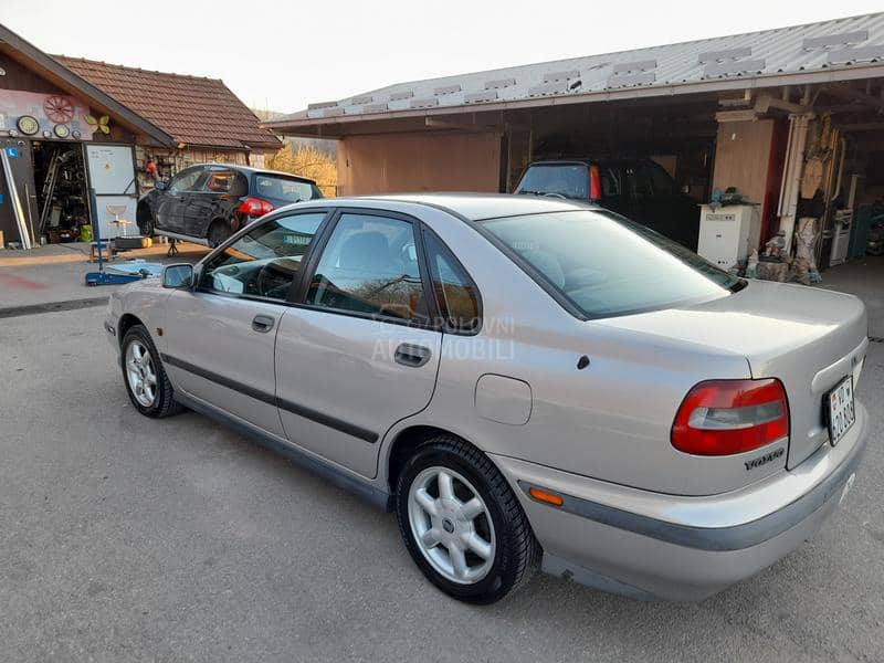 Volvo S40 1.8b