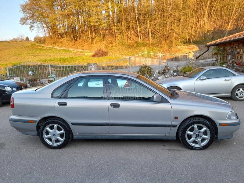 Volvo S40 1.8b