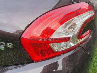 stop lampa za Peugeot 208 od 2012. do 2015. god.