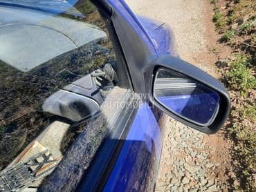 desni retrovizor za Ford Fiesta