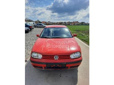 Volkswagen Golf 4 -  kompletan auto u delovima