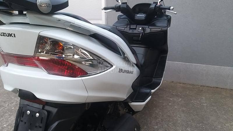 Suzuki Burgman 400
