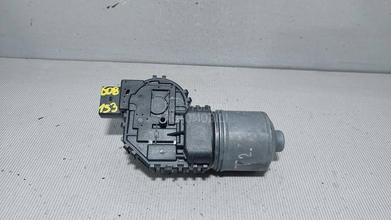 MOTORIC PREDNJEG BRISACA