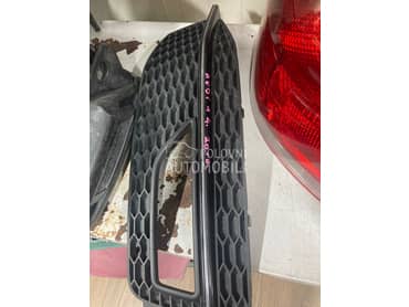 desna resetka branika s-Line za Audi A4 od 2007. do 2015. god.